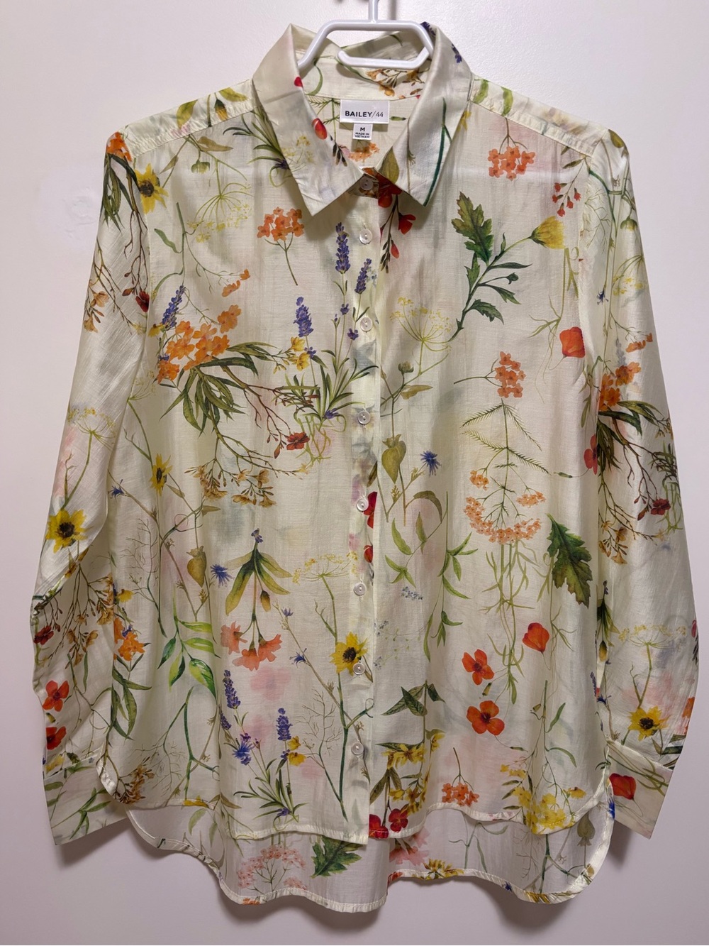 Bailey 44 women's blouse Sz M pale light yellow button down Sheer